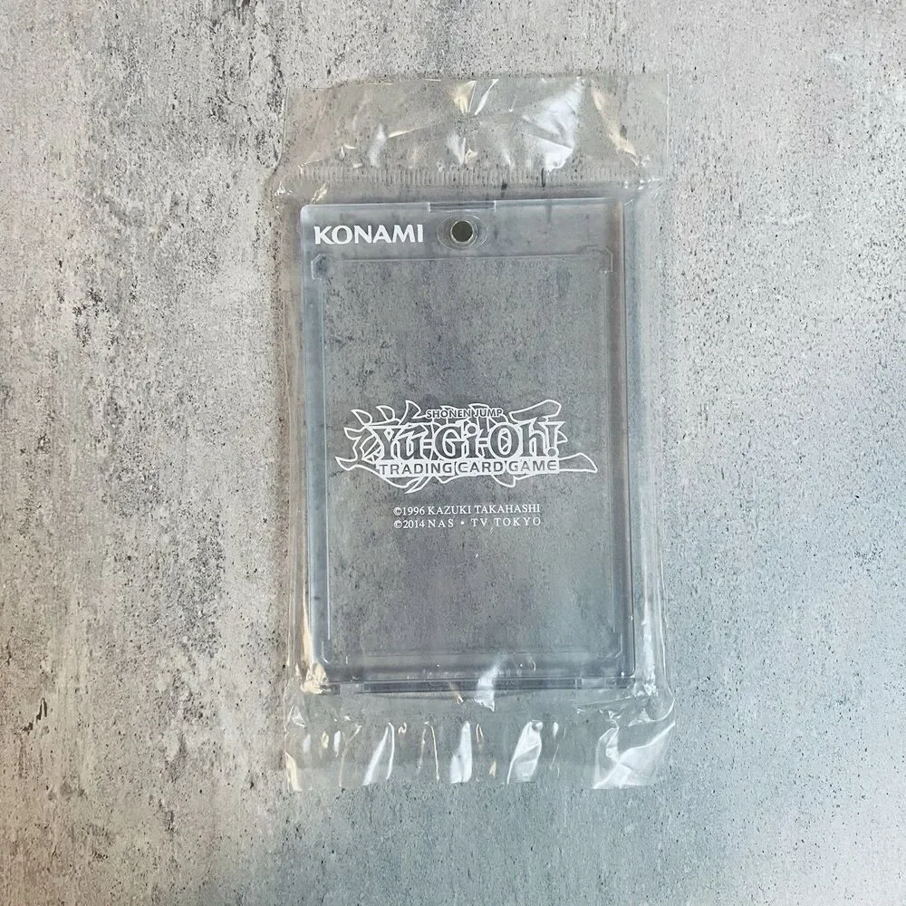 New In Package YuGiOh Magnetic Clear Hard Single Card Display Protector Case